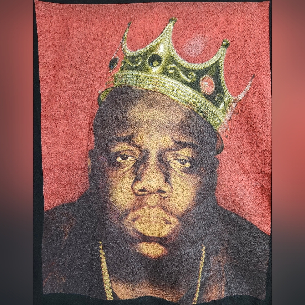 The Notorious B.I.G. Face Crown  Unisex Vintage Tee.